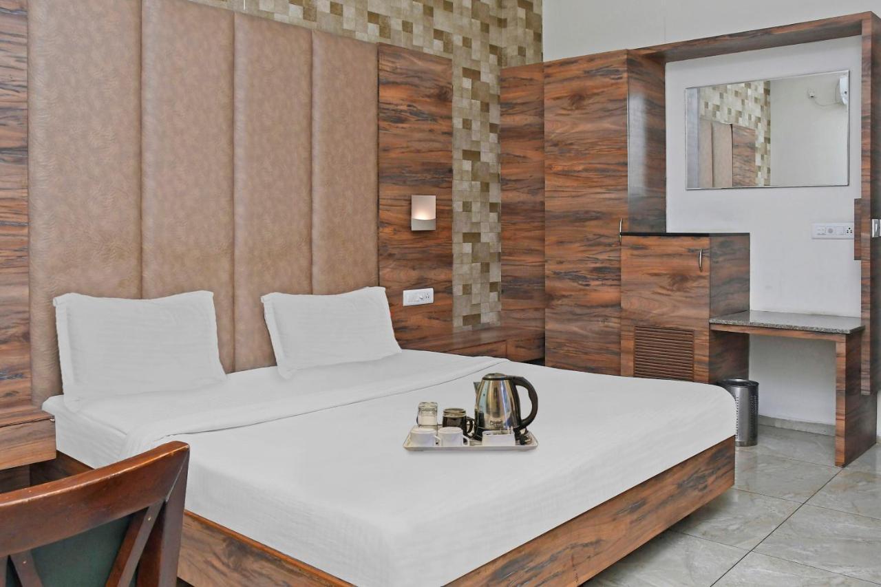 โอโย 10226 โฮเต็ล สุริยา พาเลซ Hotel Bhilai ภายนอก รูปภาพ